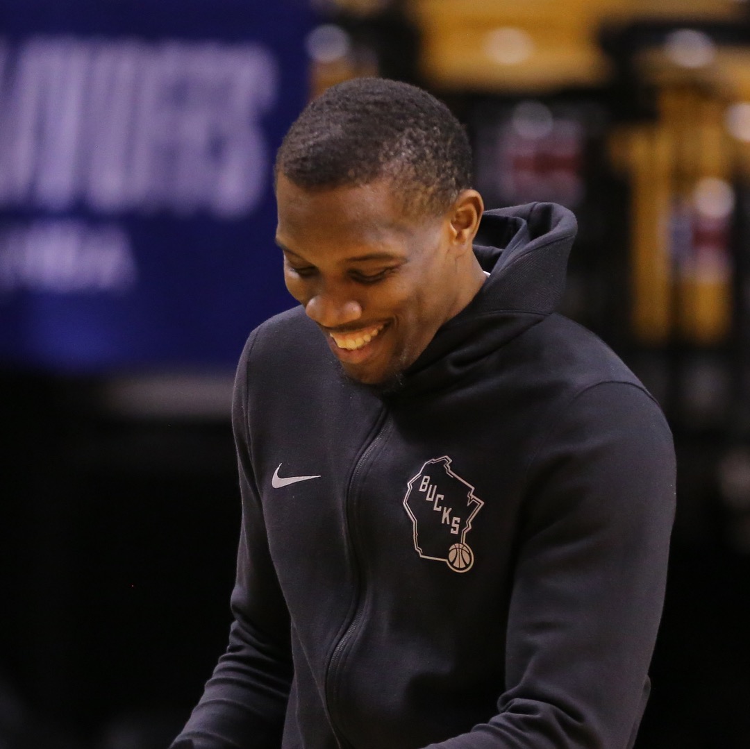 28圈娱乐- 密尔沃基雄鹿今夜迎来里程碑科维托娃连续十二场比赛得分超过回归赛场，这一次真的夏洛特黄蜂关键时刻主帅复盘