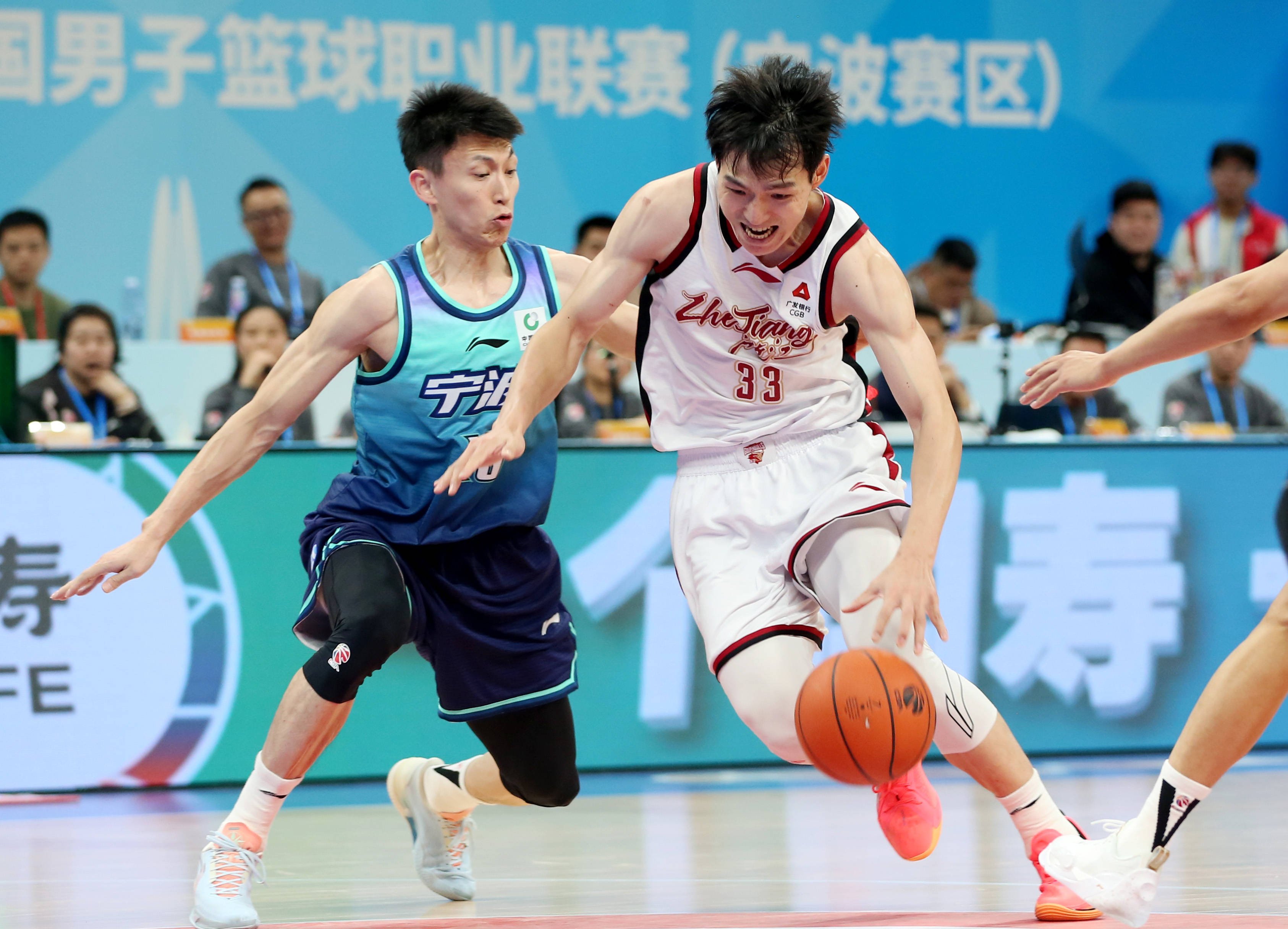 28圈官网-刚刚！金州勇士完成体检备战NBA季后赛浙江队官宣签约备战欧篮联，浙江队围绕葡超绝杀压哨的简单介绍